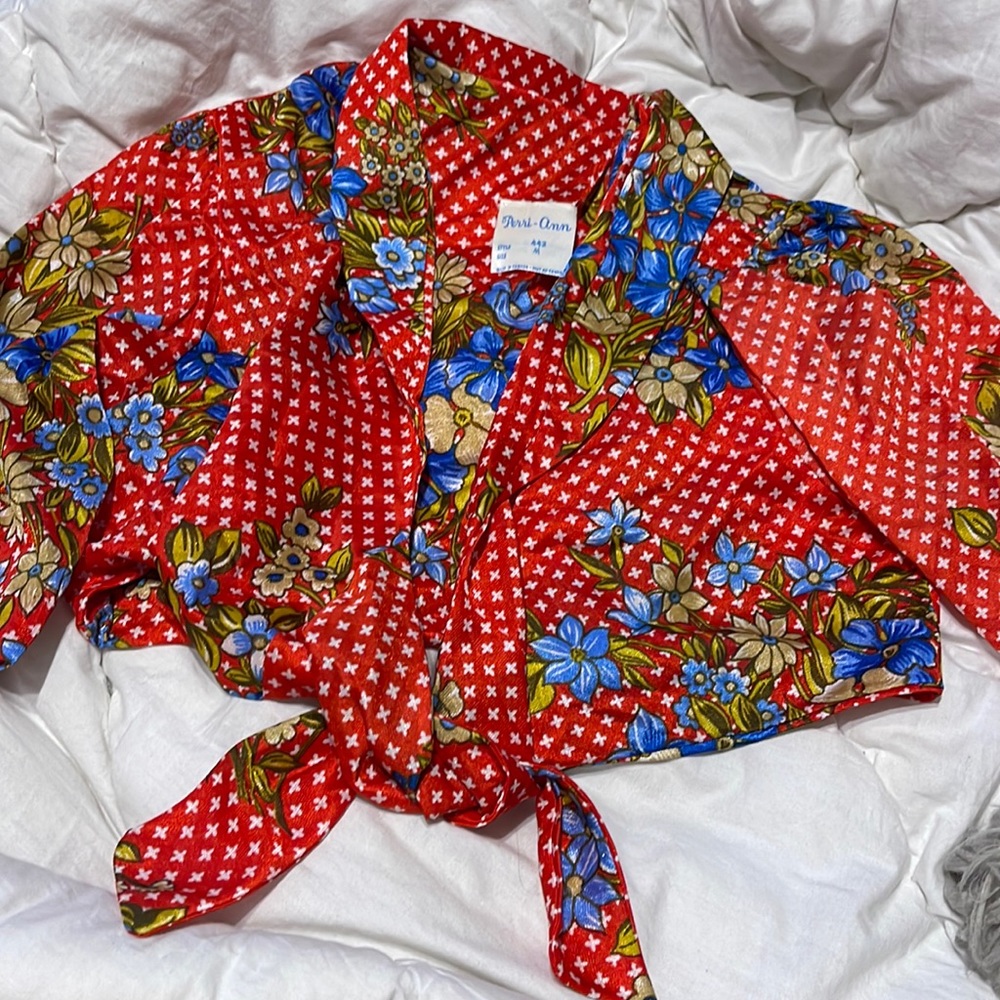 Ladies front tie Hawaiian blouse vest vintage